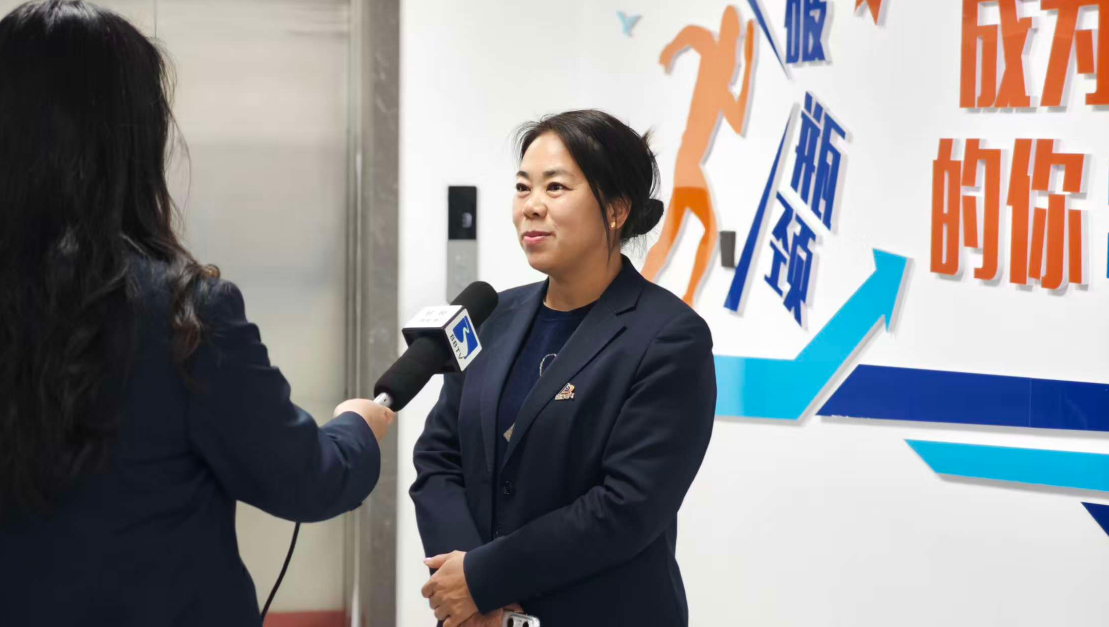 高光时刻！蚌埠电视台新闻联播栏目组到访鹏耀电气啦~